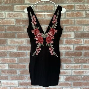 Fashion Nova Deep Plunge V Neck Embroidered Mini Dress Small Black